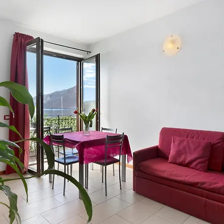 Isola Vista Апартаменты